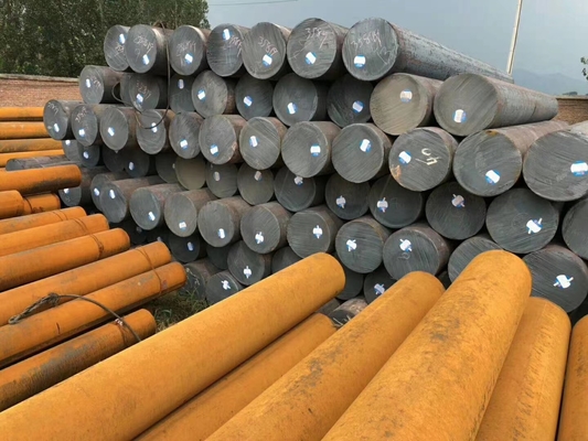 Czarna powierzchnia ASTM A105 MS Okrągły jasny pasek 6mm-600mm