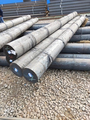 Czarna powierzchnia ASTM A105 MS Okrągły jasny pasek 6mm-600mm